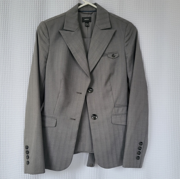 Mexx grey pinstripe pantsuit, size 2, new condition - Picture 1 of 9